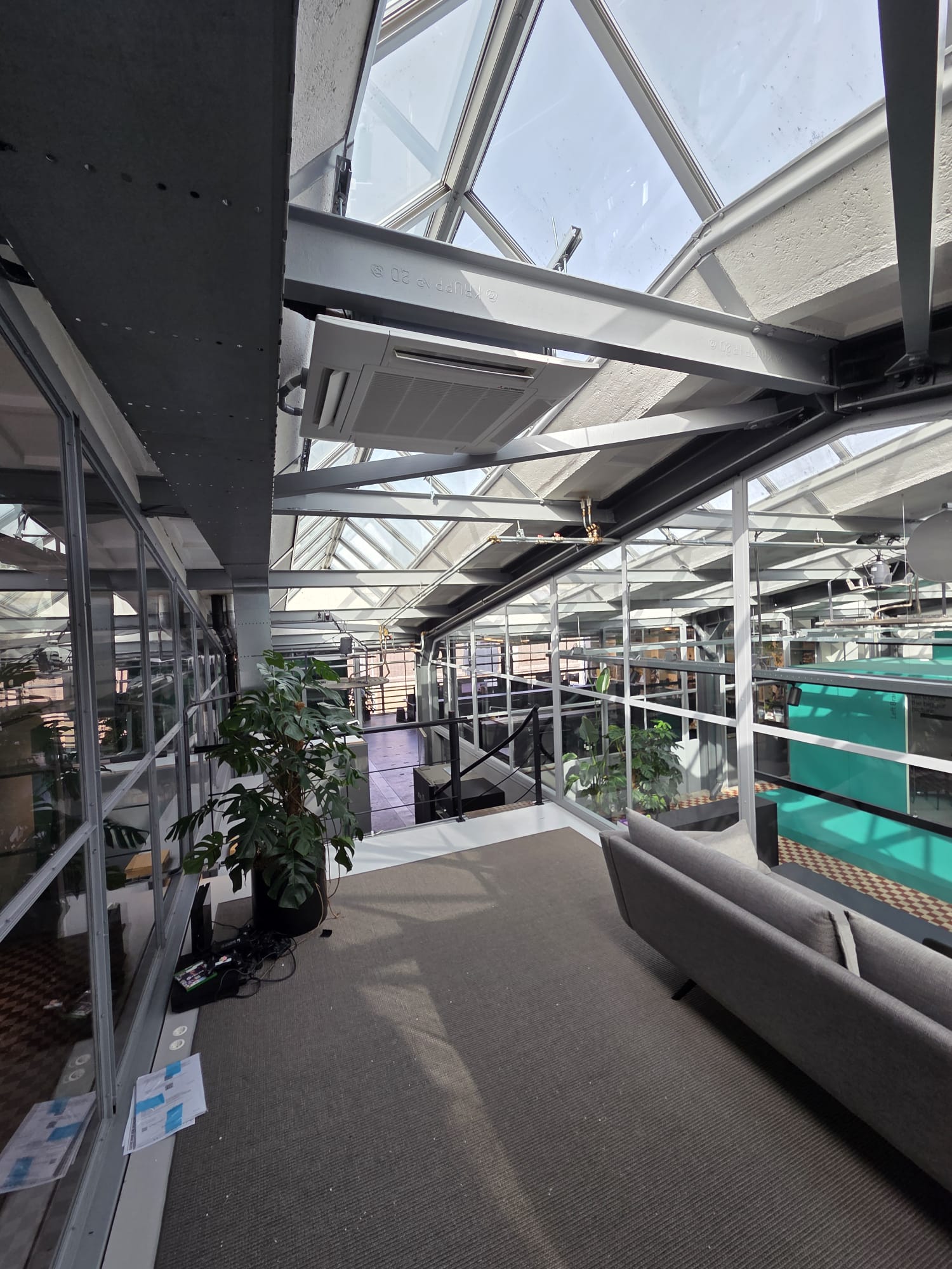 TBP Group Rotterdam, Mitsubishi airco-installatie: Cassette-binnenunit